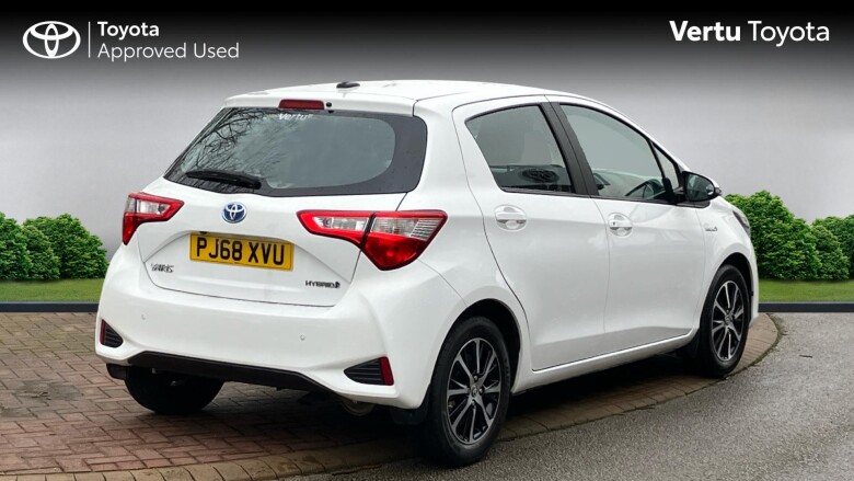 Toyota Yaris 1.5 Hybrid Icon Tech 5dr CVT Hybrid Hatchback